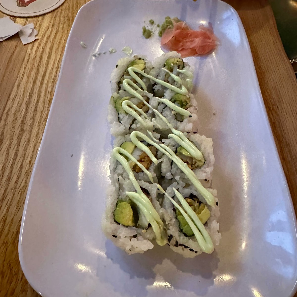 CraftBrewGeek's tweet photo. This may sound crazy, but I had sushi for the first time last night. Dinner at @drakescomeplay in Florence with the AMAZING Wowie Colada from @rhinegeist .
.
.
#craftbrewgeek #drakescomeplay #sushi #craftbeer #food #restaurant https://t.co/9BqavrPhRI