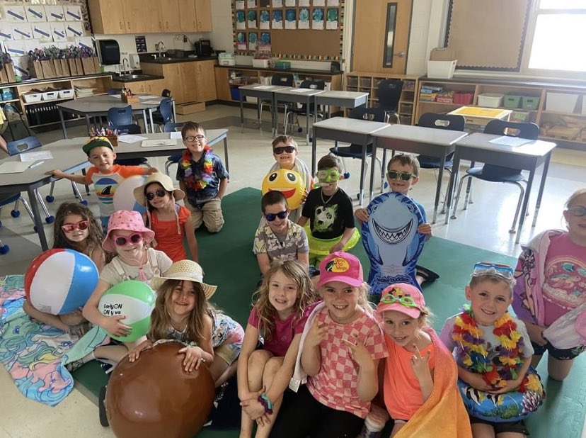🖤💚🎶We have spirit; yes, we do! We have spirit; how about you?🎶💚🖤
Each class was challenged with deciding on their own spirit day and they SHOWED UP!! 
Well done, Chargers! <a href="/SEWchargers/">SEWchargers</a>
