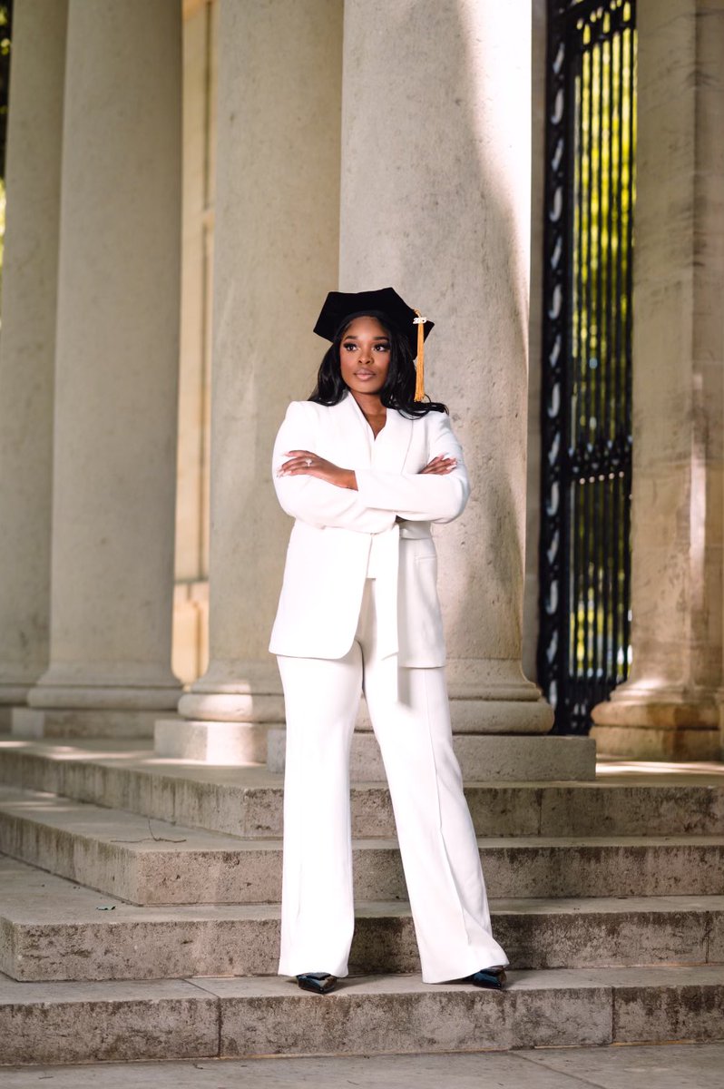 Allow me to reintroduce myself 🗣️Brianna Hamilton M.D. M.S.