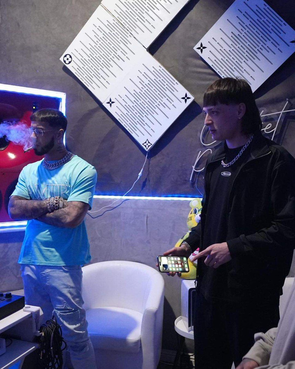 La Doble A &amp; La Doble P. 🔜🔜🔜🚨🚨🚨🔥🔥🔥🔥🇲🇽🤝🏽️🇵🇷 <a href="/Anuel_2bleA/">Anuel_A▲</a> @ElPesoPluma 
.
.
.
.
#PesoPluma #anuel #CT #RealHastaLaMuerte #RHLM #corridostumbados #mexico #PuertoRico #latin