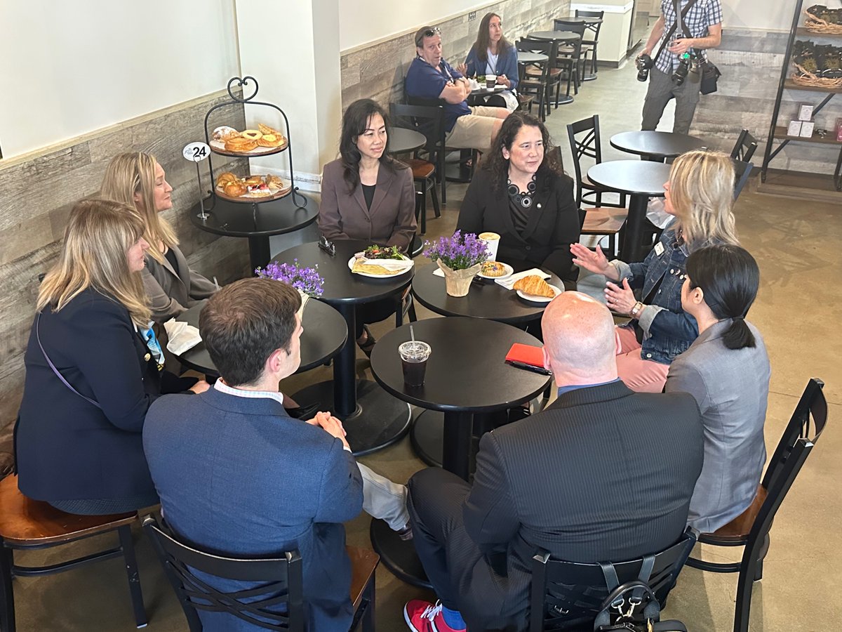 SBAIsabel's tweet photo. Hello from Washington! I am kicking off the day at The French Bakery with @CityOfRedmond Mayor Birney. We met with owner Melanie Gitaadji who used SBA programs &amp; services to start &amp; grow her business. #AANHPIHeritageMonth https://t.co/kG9pnfdLKv