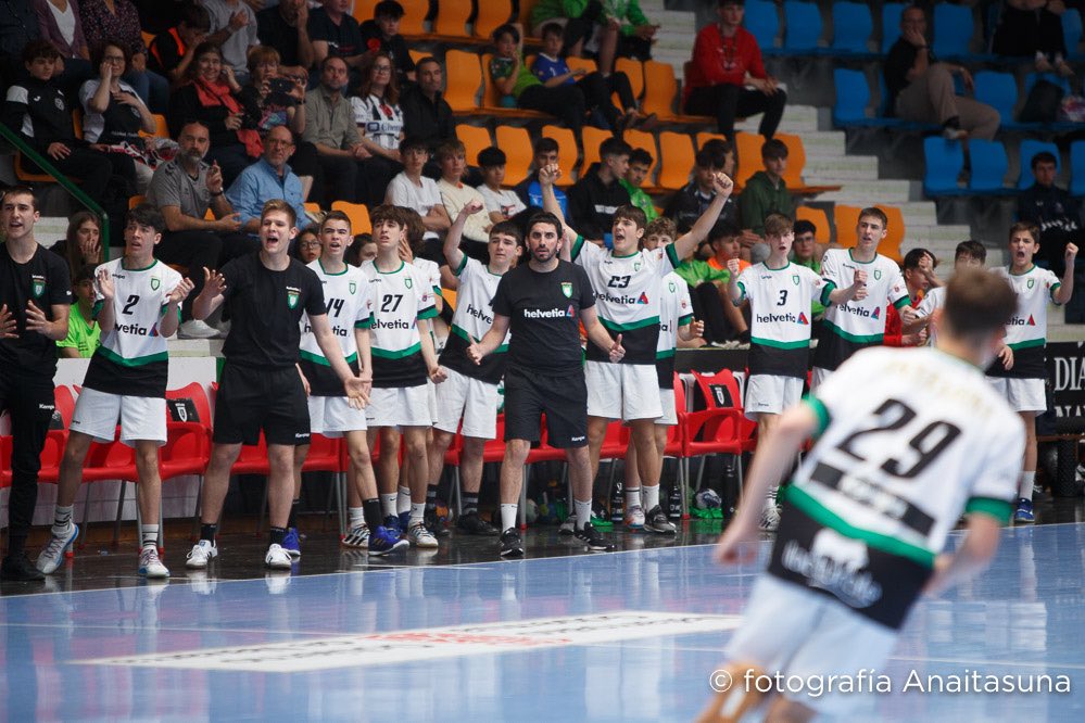 BMAnaitaBase's tweet photo. 𝙴𝚜𝚝𝚘 𝚗𝚘 𝚑𝚊 𝚙𝚘𝚍𝚒𝚍𝚘 𝚎𝚖𝚙𝚎𝚣𝚊𝚛 𝚖𝚎𝚓𝚘𝚛. 😍

✅ 𝐂𝐚𝐝𝐞𝐭𝐞 𝐌𝐚𝐬𝐜𝐮𝐥𝐢𝐧𝐨 42-22 Handbol Mata de Jonc
✅ 𝐂𝐚𝐝𝐞𝐭𝐞 𝐅𝐞𝐦𝐞𝐧𝐢𝐧𝐨 34-22 @elda_prestigio https://t.co/Nlxq86ZDTU
