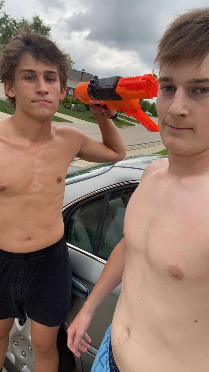 Goody got Ziggy. 407 forest Ave up 3-2 on dart dildos