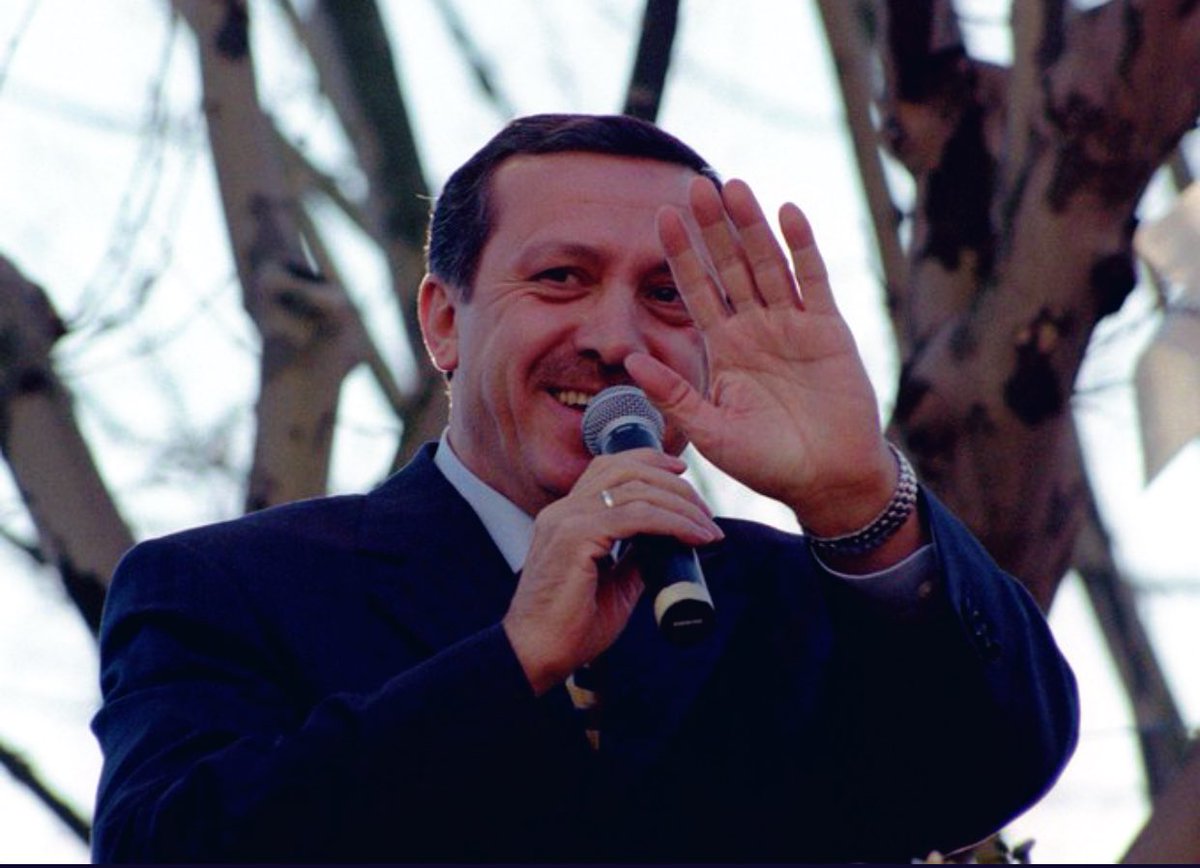Recep Tayyip Erdoğan’a oy verecek herkes bu tweete #OyumErdoğana yazabilir mi?
