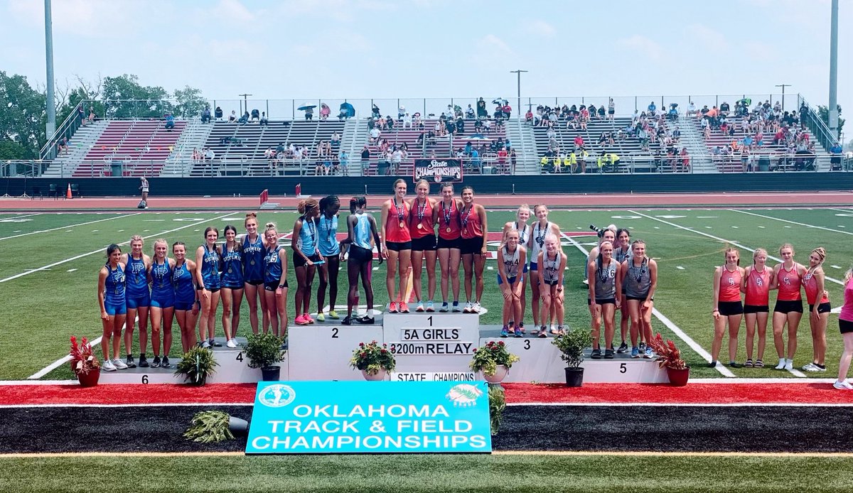 4x800m Relay Medal 6th in Class 5A! Liv Sharp, Mia Fell, Reeve Ross and Ashlynn Vargas ran a Seasons Best by 9 seconds to come away with hardware when it really counts, State Meet!! We are so proud of each of you! 💛🏃🏽‍♀️💙