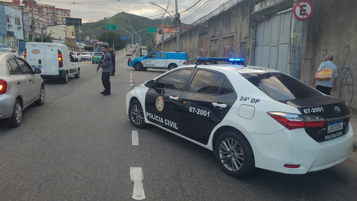 PMERJ's tweet photo. Operação #VigilânciaIntegrada 
Equipes do #3BPM e da #24DP atuam, nesta sexta-feira, em Tomás Coelho e região, visando a coibir ações criminosas. https://t.co/ToX2WjKtBM