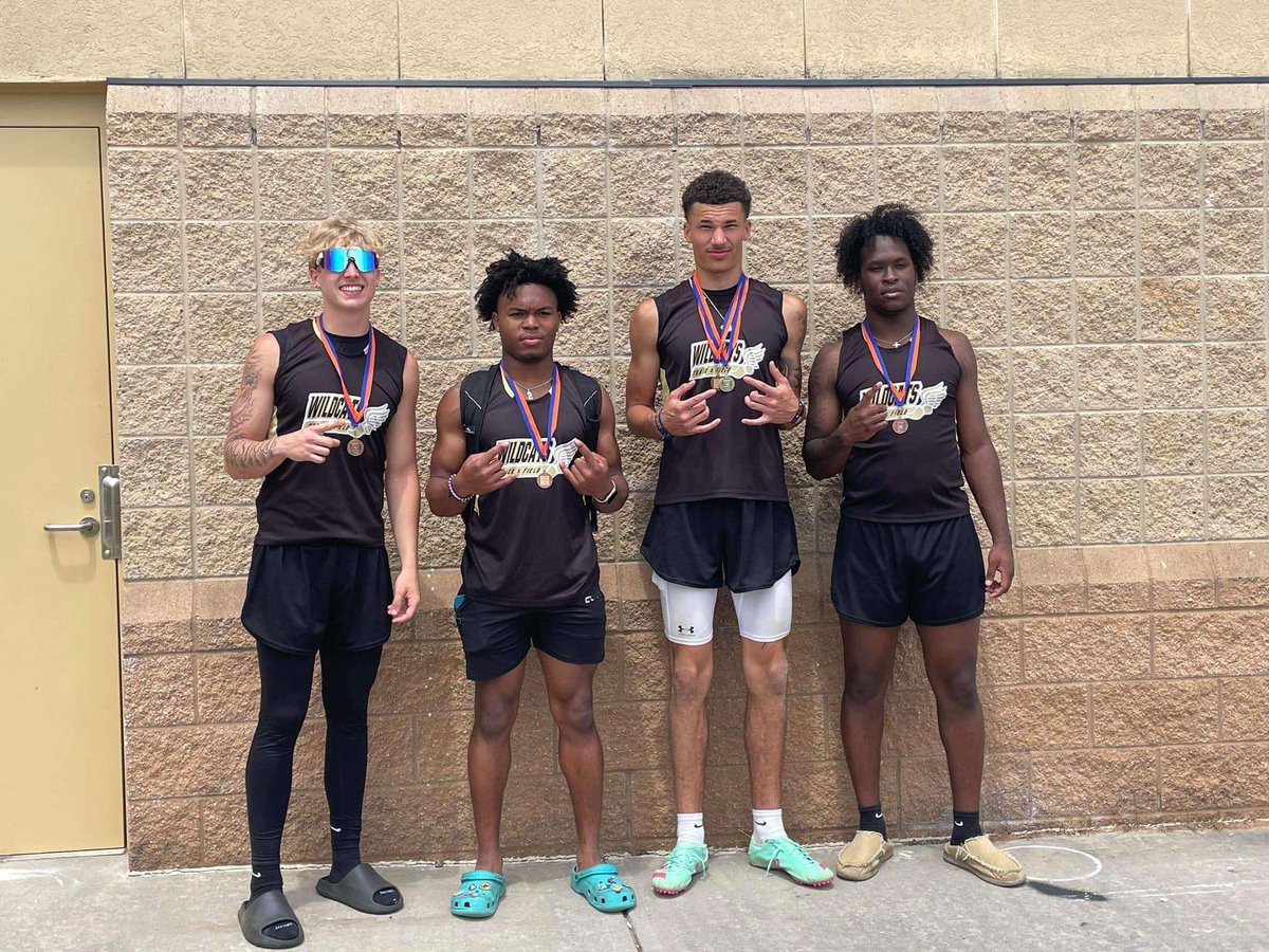 Didn’t fall short of state this time!!! S/O to the guys let’s keep it rolling❤️ <a href="/ElijahTillery2/">𝐸𝓁𝒾𝒿𝒶𝒽 𝒥. 𝒯𝒾𝓁𝓁𝑒𝓇𝓎</a> <a href="/JusticeCunnin12/">Justice Cunningham</a> <a href="/NemorinTywan/">Tywan Nemorin</a>