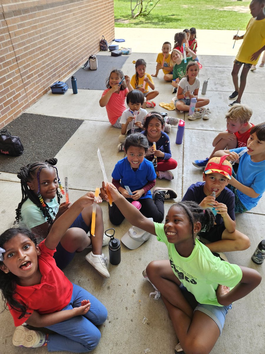 Ms.Hernandez's Class tweet media