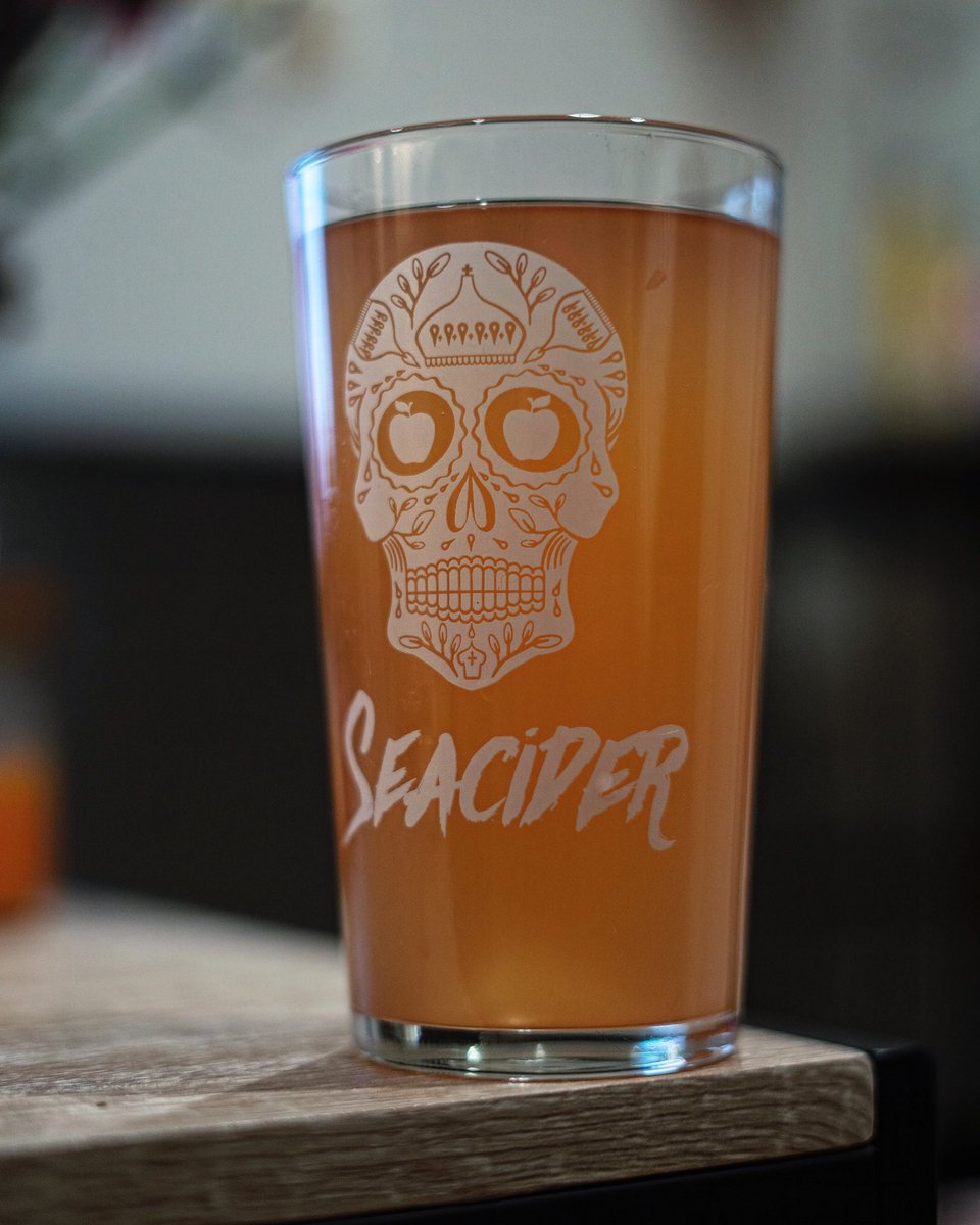 SeaCiderSussex's tweet photo. Time for those Friday night pints don’t you think?
https://t.co/M3CWvYplTT
#sussexcider #craftcider #brightoncider #brightonciders #brighton #seacider #seaciders #seacidersussex #cider #cidery #ciderlover #vegancider #paleocider #fruitcider https://t.co/yTxuj6DbIW