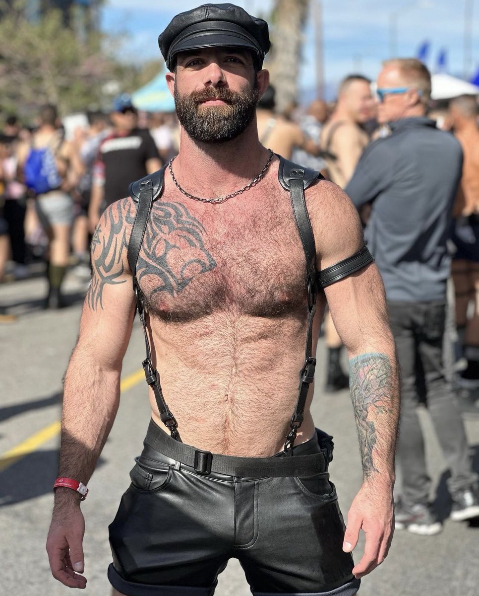 gaytravel4u's tweet photo. Leather love in LA! Discover the top gay leather and fetish events this season!
β
https://t.co/olfVKLiJGs
.
#gaytravel #gayleather #gayfetish #gaysummer #gayparty #gayla #gaylosangeles #leatherweek #offsunset #offsunsetfestival https://t.co/FCeWDx1lBU