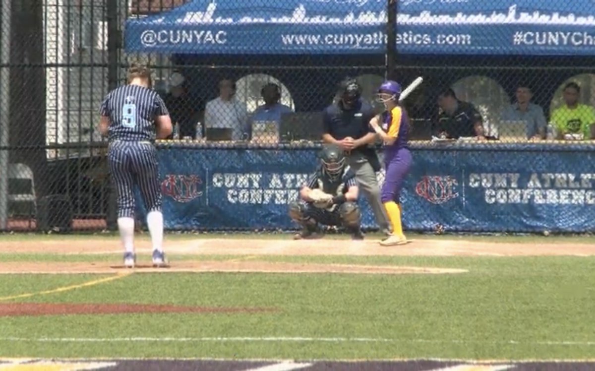 Always happy to rep the student-athletes of #NYC — one final day for the academic year‼️⚾️🥎🏆

Proud to partner with the @CUNYAC for the ninth-straight year. And thanks to @BirdsEyeSports onsite at 🥎. 

#NYC #CUNYCHAMPS #TheCityPlaysHere  #LinacreMediaOnTV 🗽🏆🎥📺🎛🎙🇺🇸