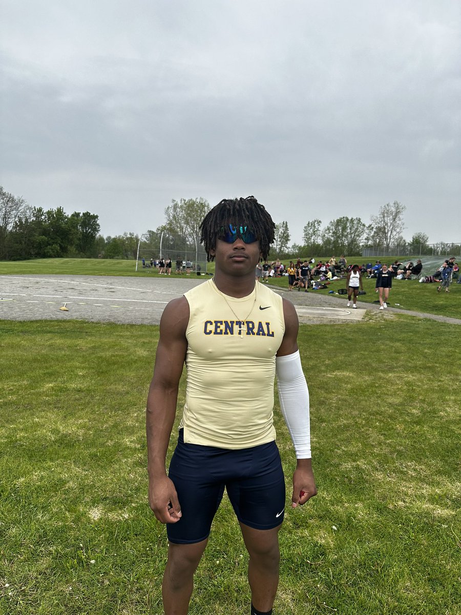 Men of Walled Lake tweet media