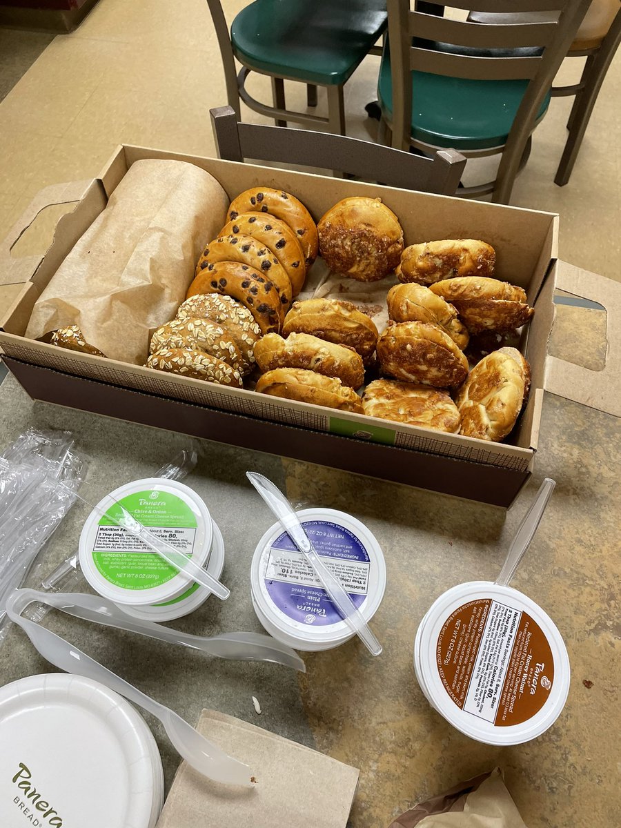 THANK YOU to <a href="/Central_MCSD/">Central Academy</a> TEAM for the wonderful candy bar and delicious bagels! We are grateful for our awesome school parents! #Middierising