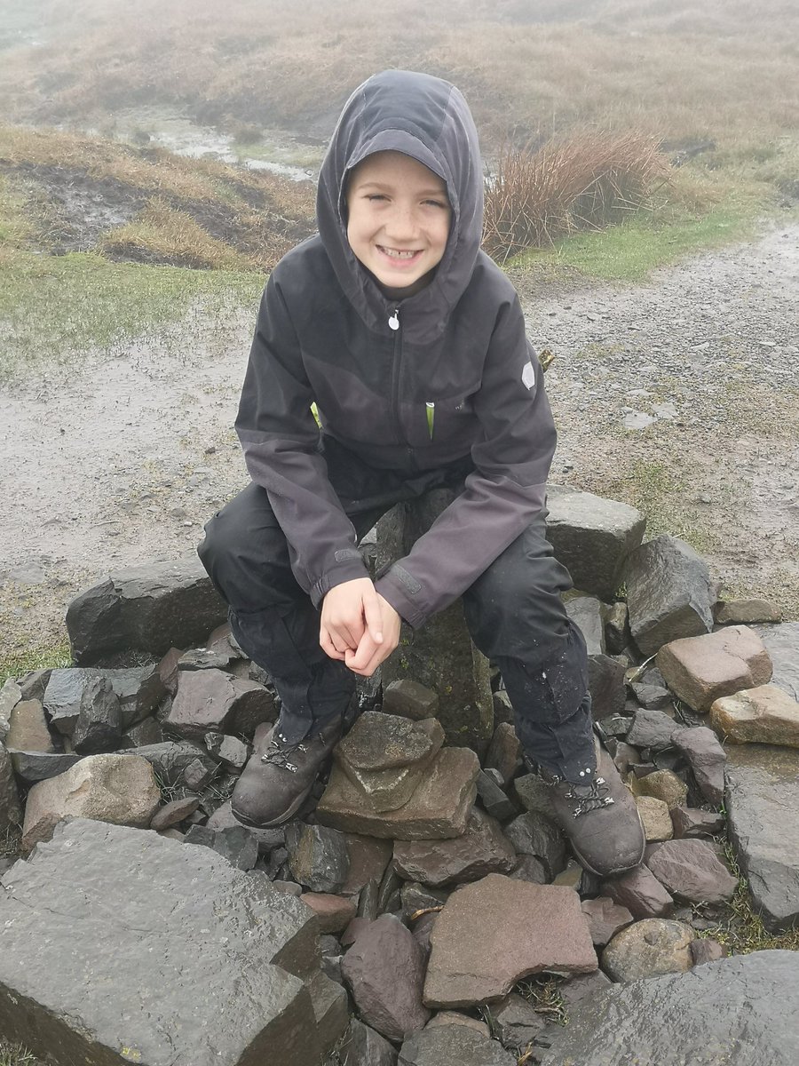 CazAdams3's tweet photo. Aged 9, Jack's 5th fundraiser, #100mountainsin50days, for the @worldlandtrust's and @SteveBackshall's #operationocelot: 25 mountains in 7 days so far! 💚⛰️🌍 @BBCGlos @BearGrylls @Benfogle @BreconBeaconsNP @ChrisGPackham @REGUABrasil @GlosLiveOnline
https://t.co/9zdqrQITMb https://t.co/UopFHdd03j