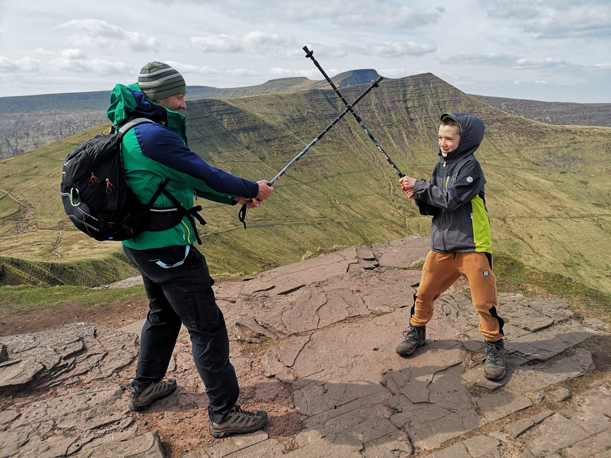 CazAdams3's tweet photo. Aged 9, Jack's 5th fundraiser, #100mountainsin50days, for the @worldlandtrust's and @SteveBackshall's #operationocelot: 25 mountains in 7 days so far! 💚⛰️🌍 @BBCGlos @BearGrylls @Benfogle @BreconBeaconsNP @ChrisGPackham @REGUABrasil @GlosLiveOnline
https://t.co/9zdqrQITMb https://t.co/UopFHdd03j