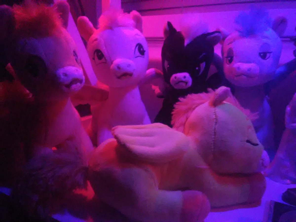 ThePolishArtist's tweet image. My own little dedicated Fantasia (1940) corner colorfully lit up at night.

The end goal was to give off the whole Mount Olympus vibe from The Pastoral Symphony segment.

🎼🎻🎺🥁🎹🎶

#Disney100 #TheNutcrackerSuite #ThePastoralSymphony #mushrooms #cherubs #PeterPegasus #fairies