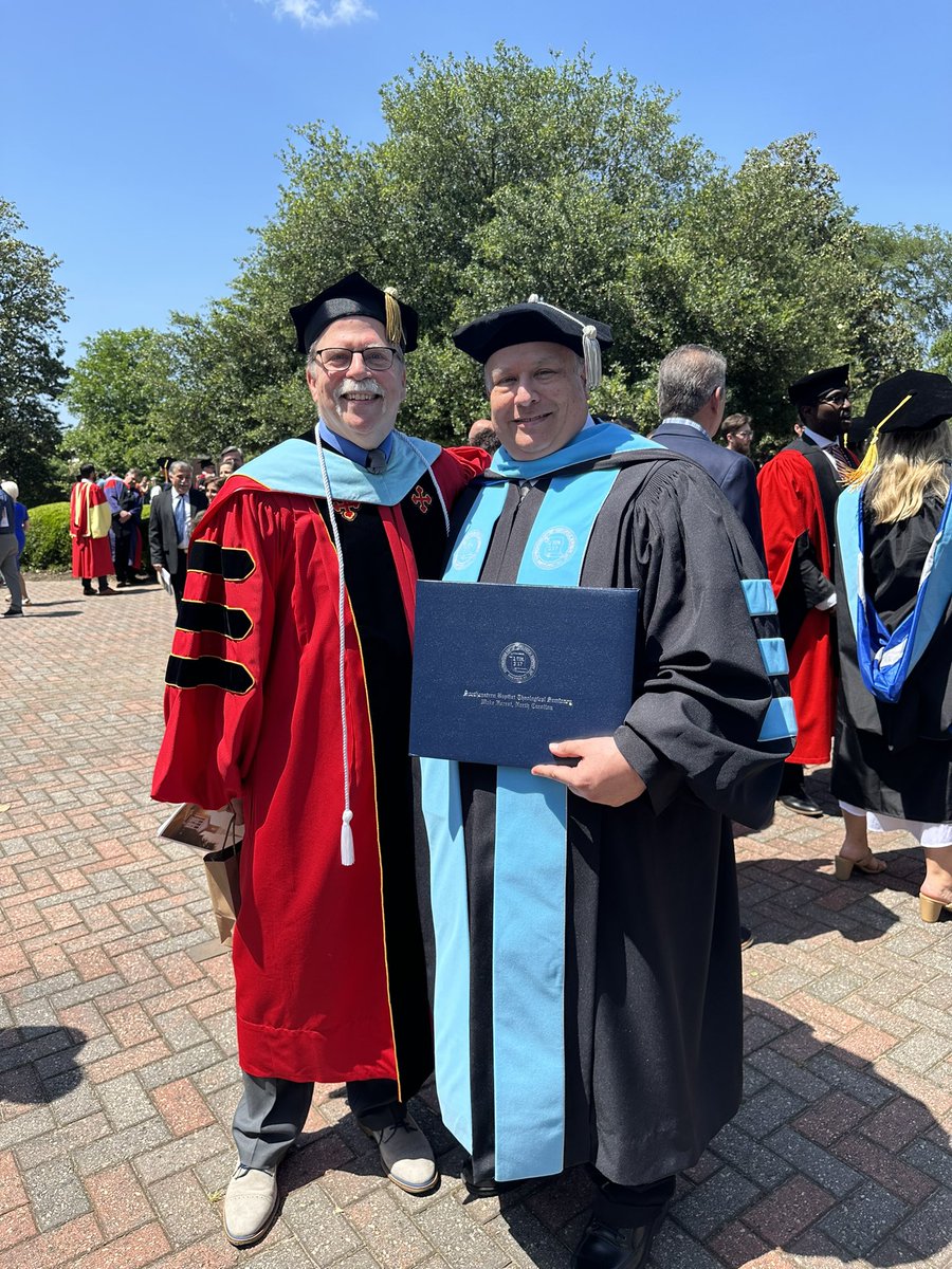 DrHassert's tweet image. Graduation Day!!