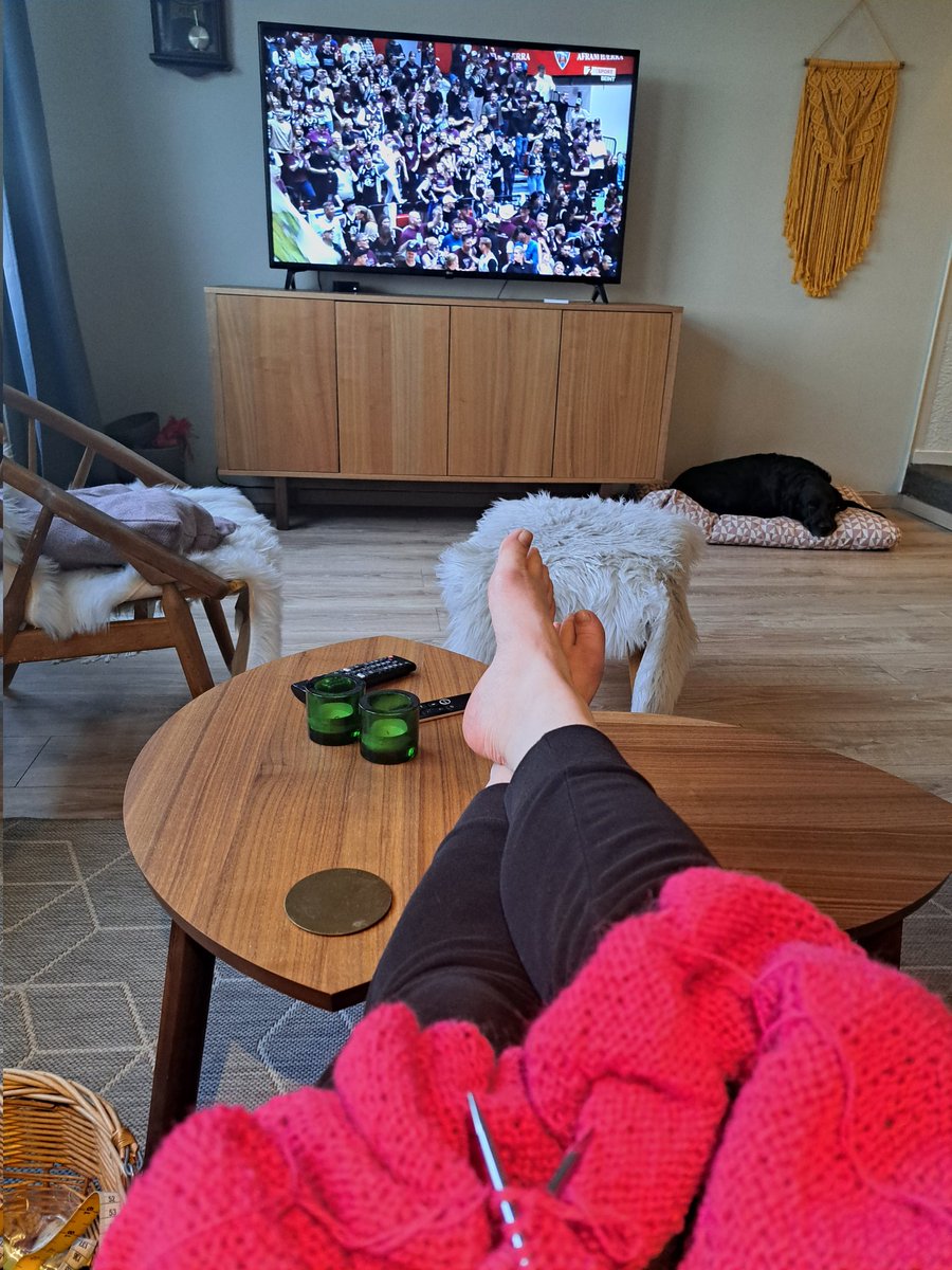 Stressprjónað yfir körfuboltaleik. Áfram Tindastóll!!