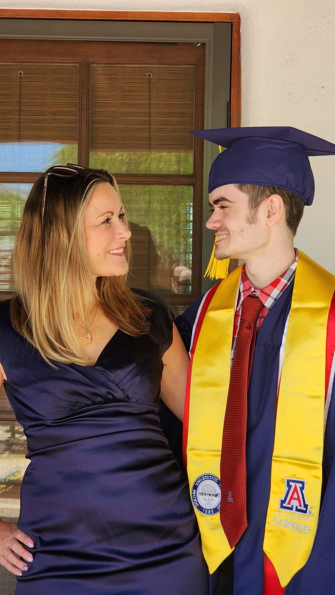 Deborah_J_Adams's tweet photo. Congratulations Jaden #COSGrads2023 🐻⬇️ https://t.co/1XkbiKm5gg