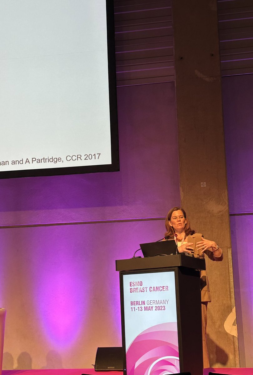 Today's sessions with @AnnPartridgeMD were incredibly informative, and her presentation was particularly impressive when discussing biological peculiarities. Thank you, doctor.
#ESMOBreast23 @DanaFarber #YoungOncologists