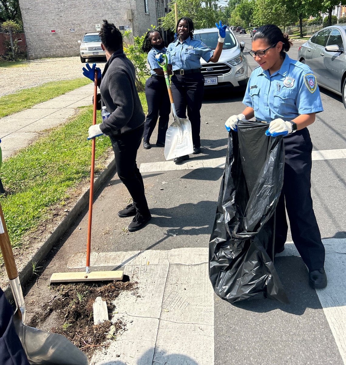 DC Police Department on Twitter "Today in efforts to beautify the