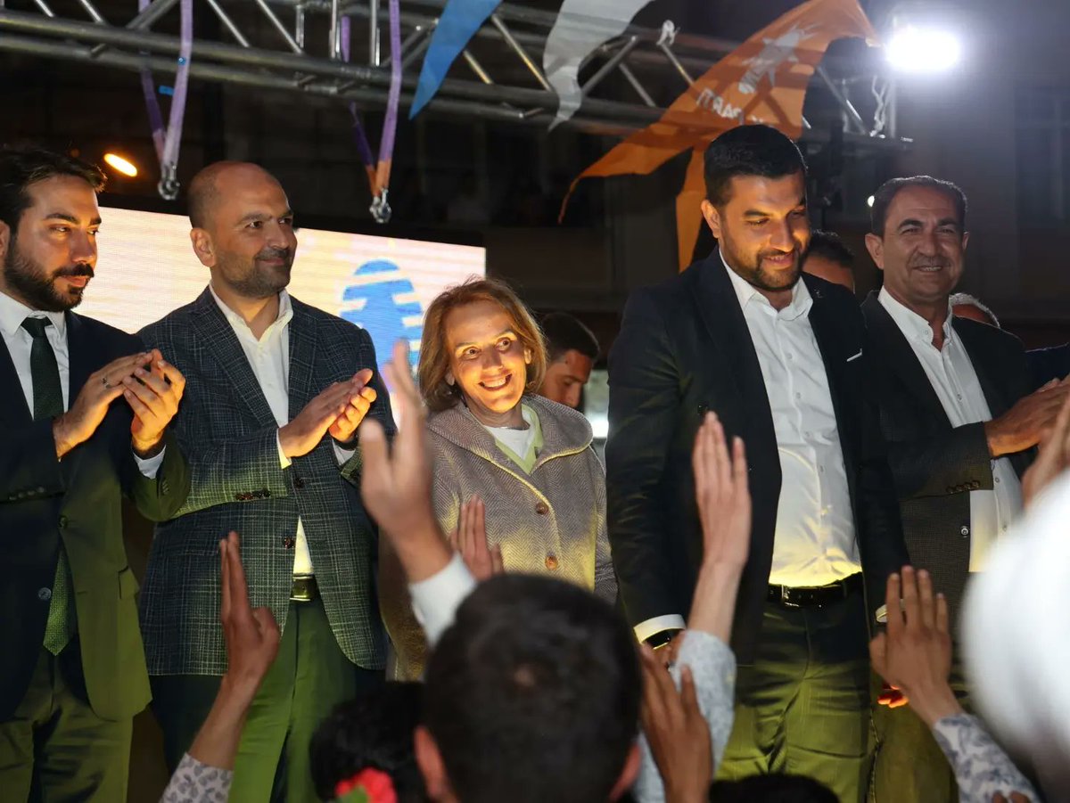 AkKiliss's tweet photo. 📍Teşekkürler Karataş Halkı , Teşekkürler Kilis ..

Meydanlara sığmayan büyük bir heyecan ve coşkuyla
14 Mayıs zaferine yürüyoruz.

@RTErdogan
@aysekesir
@Nilgun_OK 
@fazilarisoy 
@ahmetsalihdal
@metinkaraku5 
@servetramazann 
@SihmehmetY
@AKKADINGM https://t.co/cuIiI6Ioct