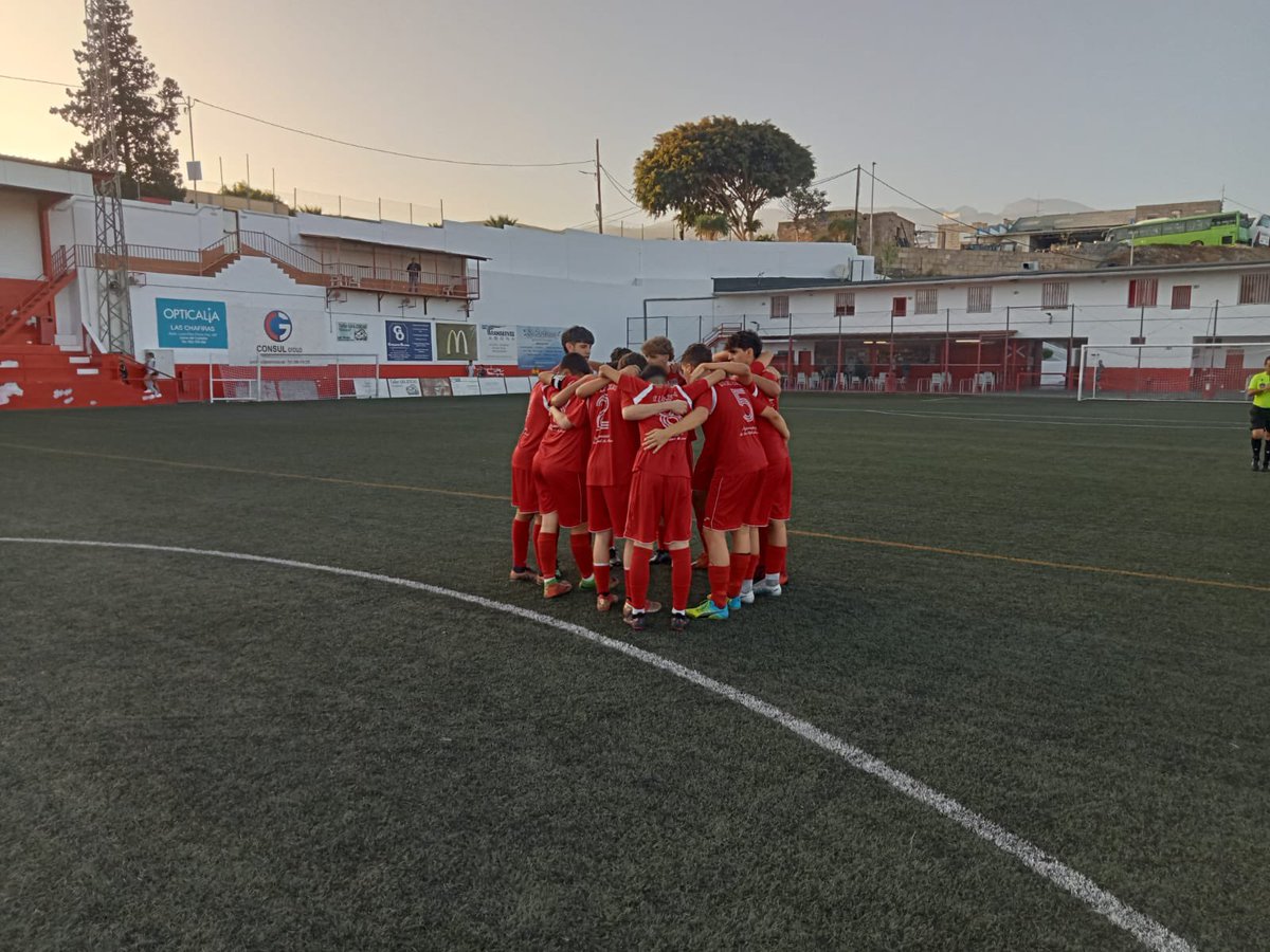 UDLasZocas's tweet photo. Juvenil:
Partido de #Copa, #UDLasZocasB 1-1 #UDGuargacho
#Fútbol #Equipo #Rojitos❤️❤️💪💪 https://t.co/TlhFyBpPYK