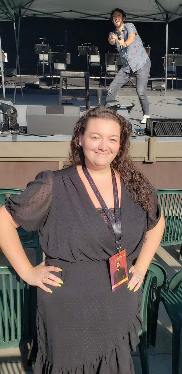 taraberger86's tweet photo. My 2016, 2019, 2021, 2023 pictures w/ @joshgroban and I'll never forget all the shows in-between. Been a fan since his appearance with @SarahBrightman on her La Luna tour 23 years ago when I was 13. From Seattle to New York, it's been love ever since! https://t.co/KBS8i3RUc5