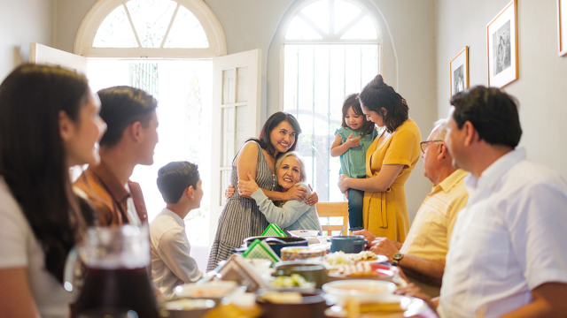 lwenslow's tweet photo. This Mother’s Day, Capital One has compiled some great ways to get to know all the unique qualities of the mom in your life – and celebrate them together! Check out the link to get inspired. https://t.co/sF3xE8oCou https://t.co/zpz1M8ubAL