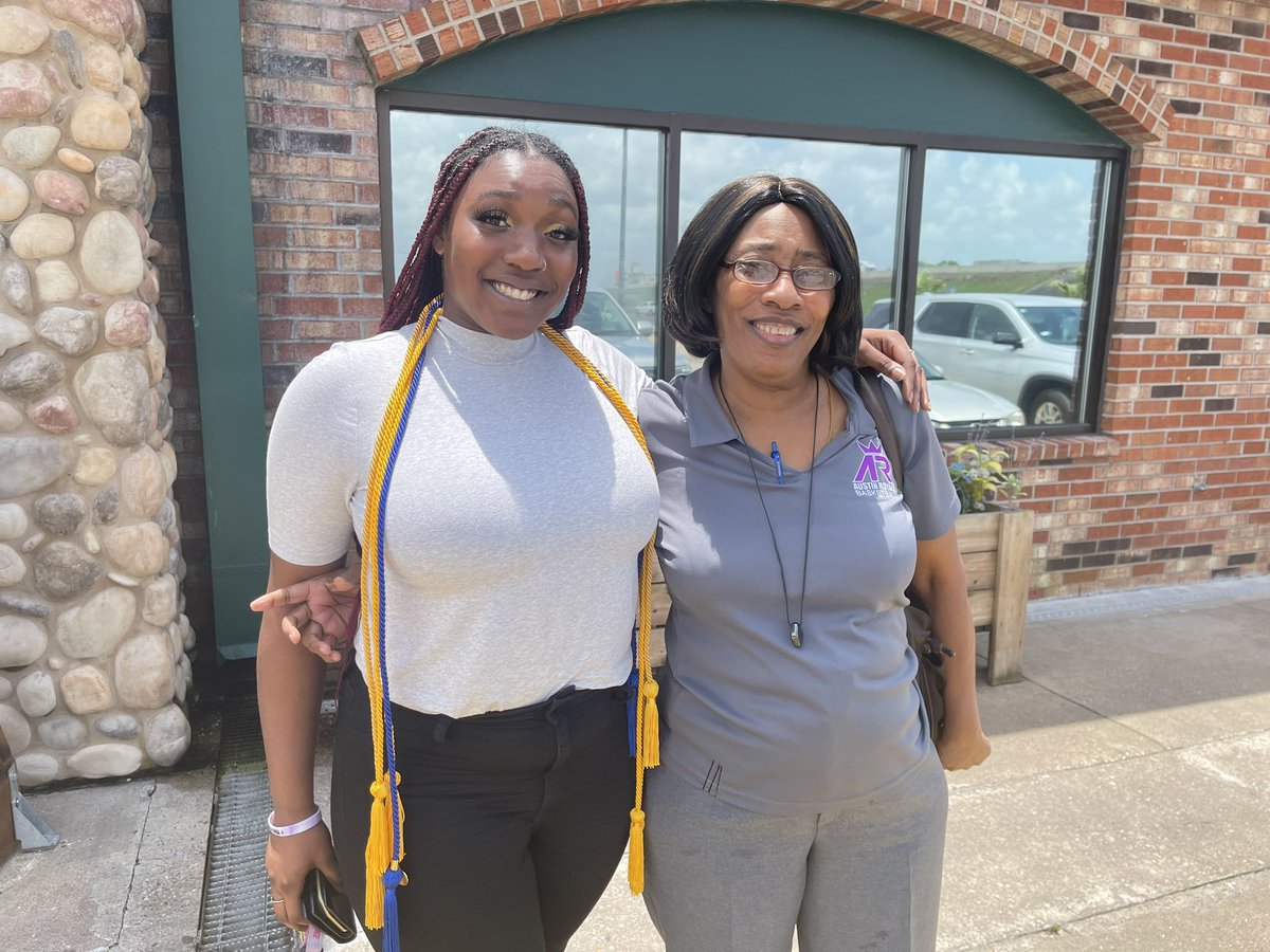jmcgarityjr's tweet photo. She did it! My baby earned her Associates Degree 4 Child Care & Development from @LITBMT this morning!
Sheβs an inspiration & continues 2 work through lifeβs lessons daily! Congratulations sweetheart and well deserved!
#MayaChauntel #DaddysGirls #DaddyChronicles #SheGorgeous https://t.co/3QCQNfVJyb