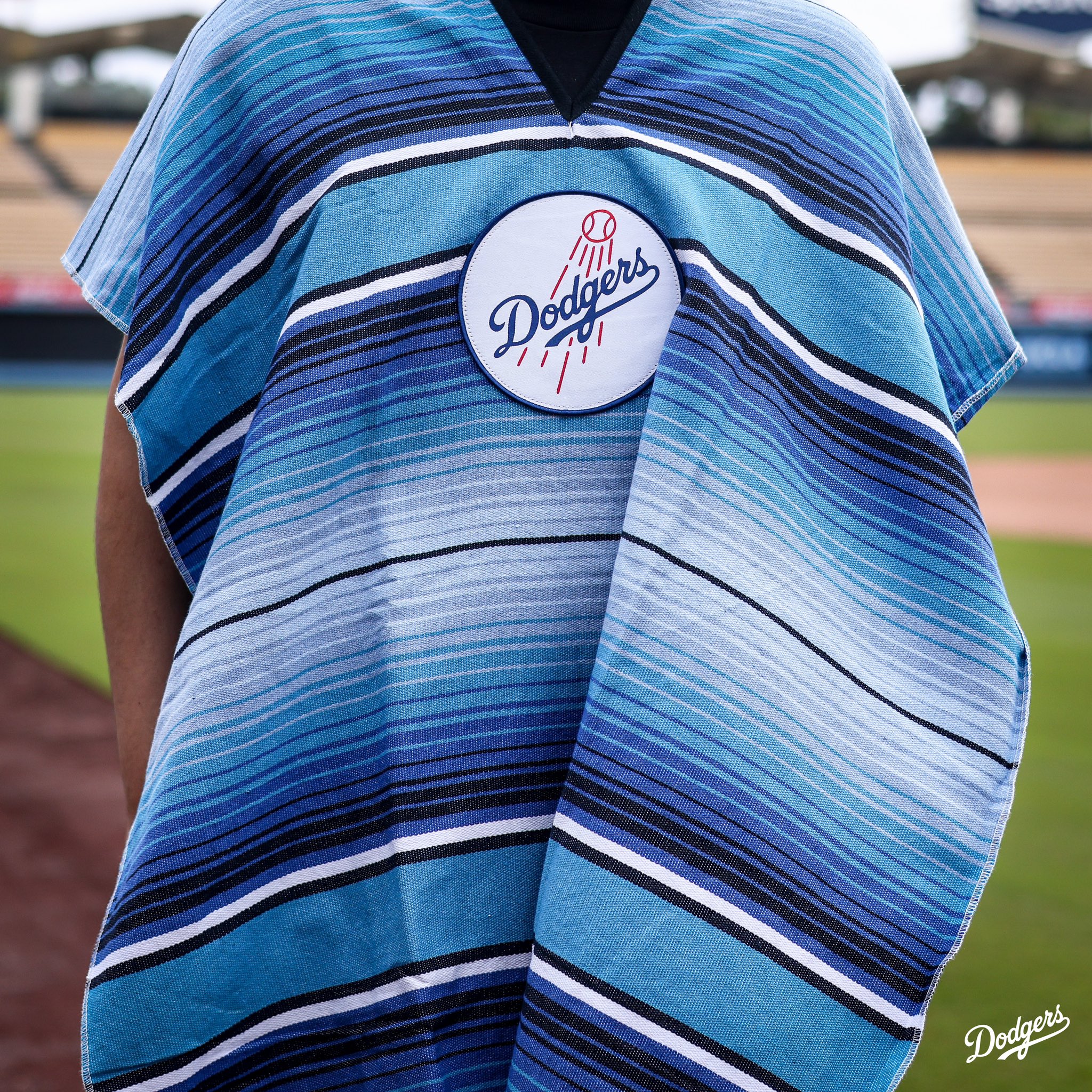 Los Angeles Dodgers on X: Join us for Mexican Heritage Night on 5/16 and  get this exclusive Dodgers poncho presented by Advance Auto Parts! Get your  ticket pack now at   /