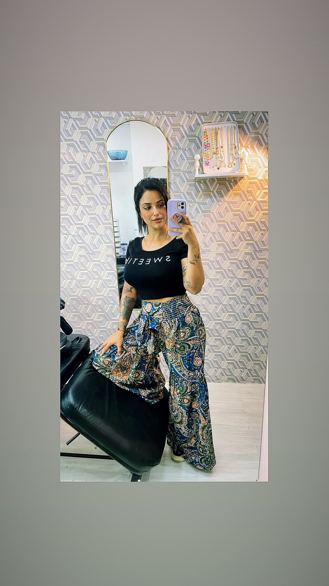 anto_carrazana1's tweet image. Sube una foto tuya y tu edad

68