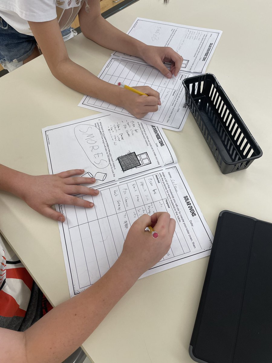 Amy Carter tweet media