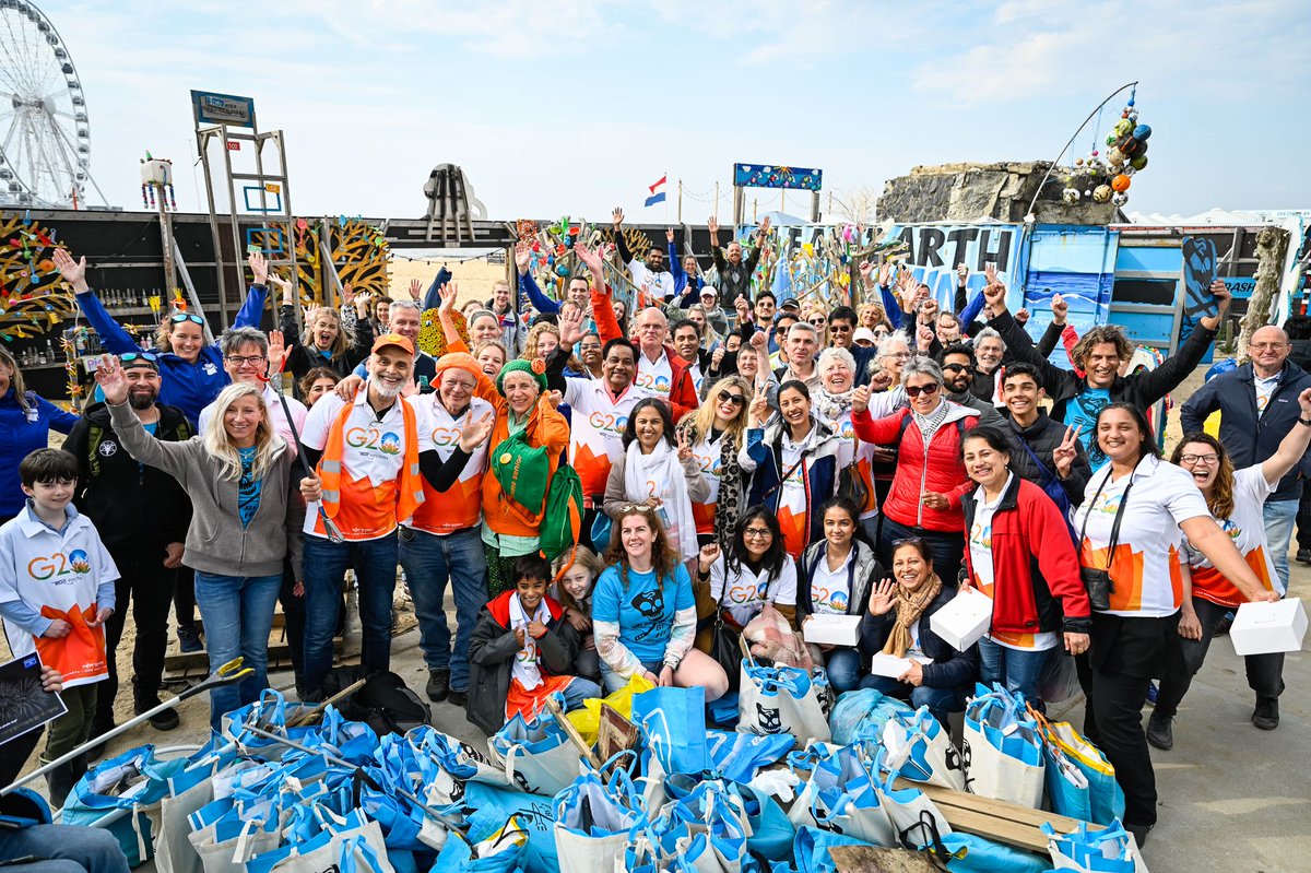 Addressing Marine Litter!

The Embassy in partnership with Dutch Ministry of Infrastructure &amp; Water Management organized <a href="/g20org/">G20 United States</a> Beach Cleanup at #Scheveningen beach in Hague today.  With more than 150 volunteers, total 240 kgs trash including 5410 cigarette butts was collected.