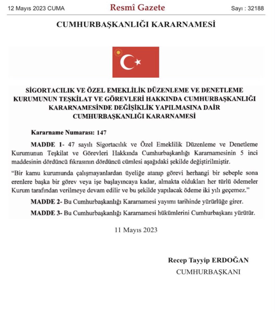 Erdoğan gider ayak yandaşlarının arpalığını  garanti alma derdinde.Yayınladığı kararname ile kamu kurumunda göreve yapanlardan görevi herhangi bir sebeple sona erenler yeni bir göreve başlayana kadar iki yıl boyunca ödeme yapılacak.
Kendi yandaşlarına üç yerden,beş yerden maaş
