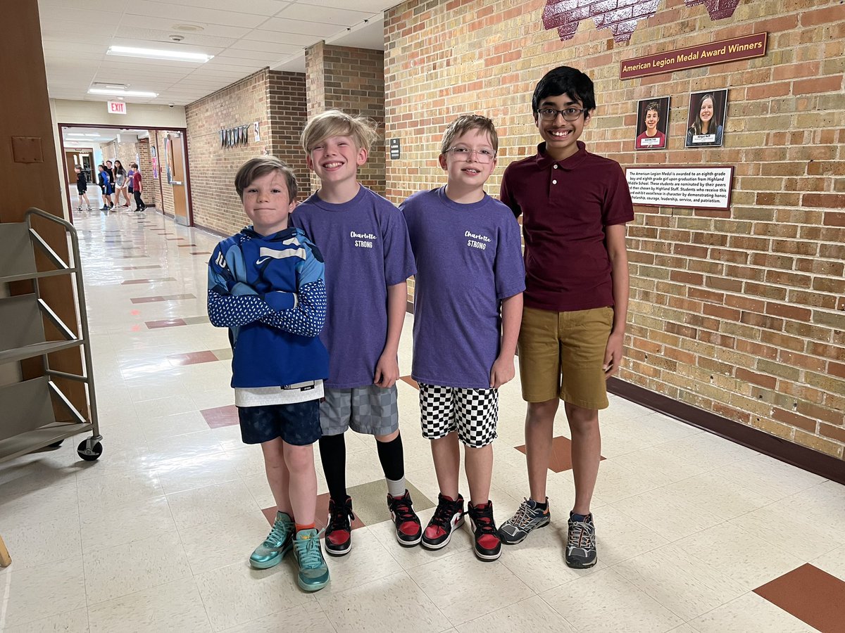 MrsLewisD70's tweet photo. Thank you, Highland Peer Helpers, for showing our 5th graders the ropes! We can’t wait for middle school! 🐝 #d70shinyapple #d70cougars https://t.co/oaPhDWPCbL