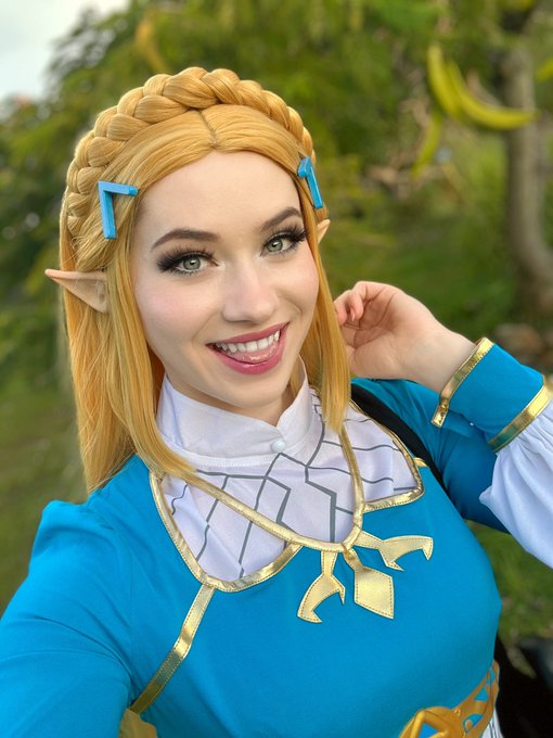Happy Tears of the Kingdom release day!!!! 💙💙💙  Zelda shoot coming soon 🥰 https://t.co/ERFr0Wzj8S