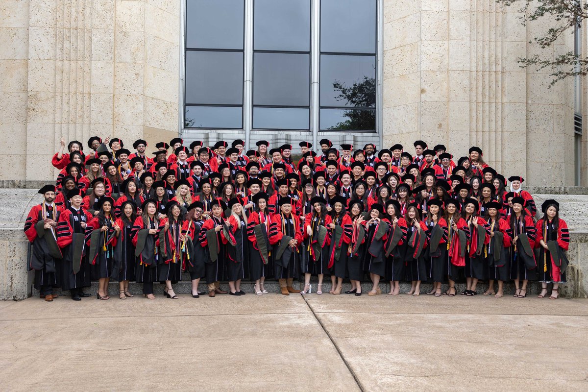 UH_Pharmacy's tweet photo. Congratulations to our 2022-23 Academic Year graduates and our Class of 1973 Golden Cougars! 
#GoCoogs #uhcop2023 #THPalumni https://t.co/H27VEjzD0b