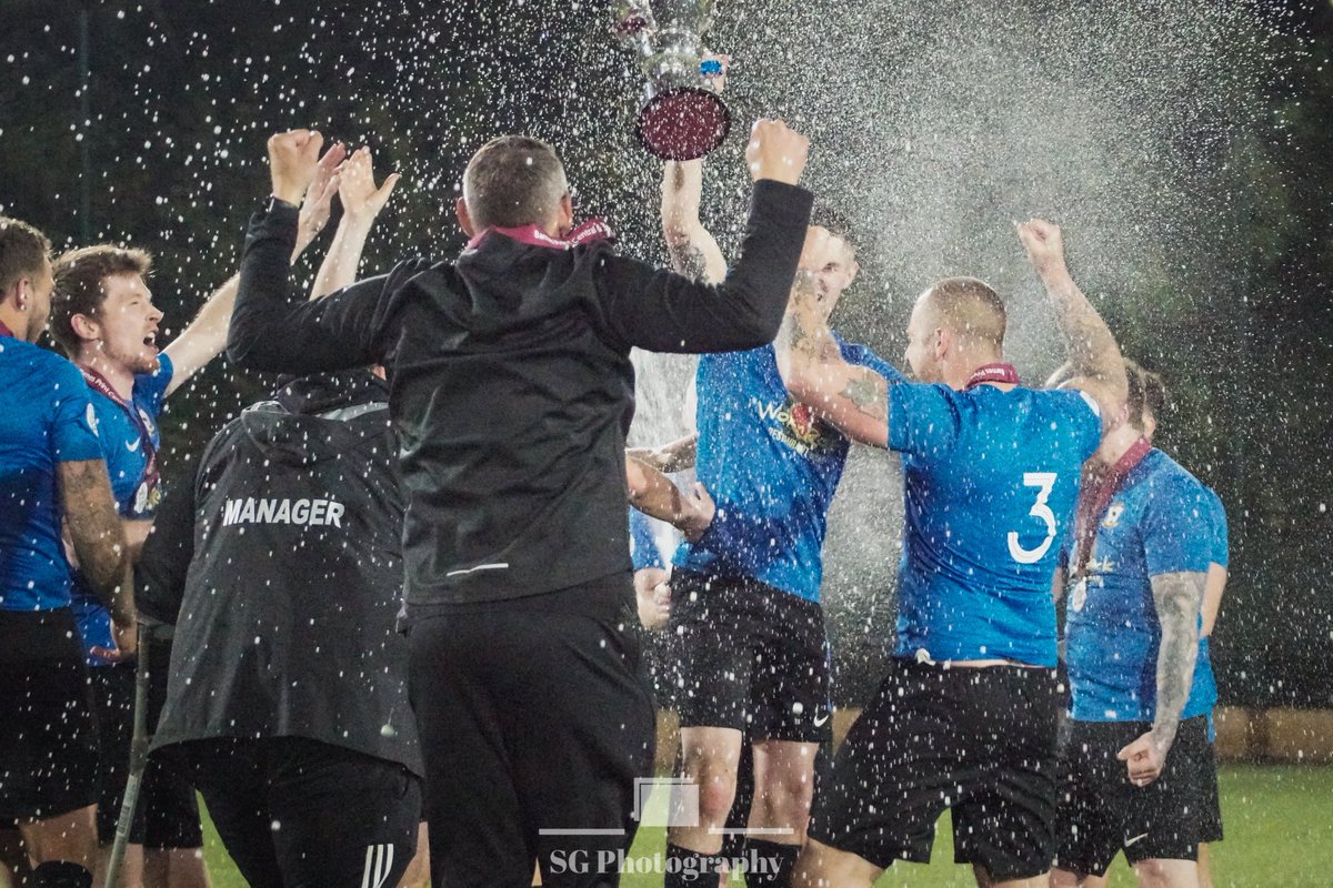 seangolding2's tweet photo. The champagne goes off for Lakenheath https://t.co/WDc9EGUHSk