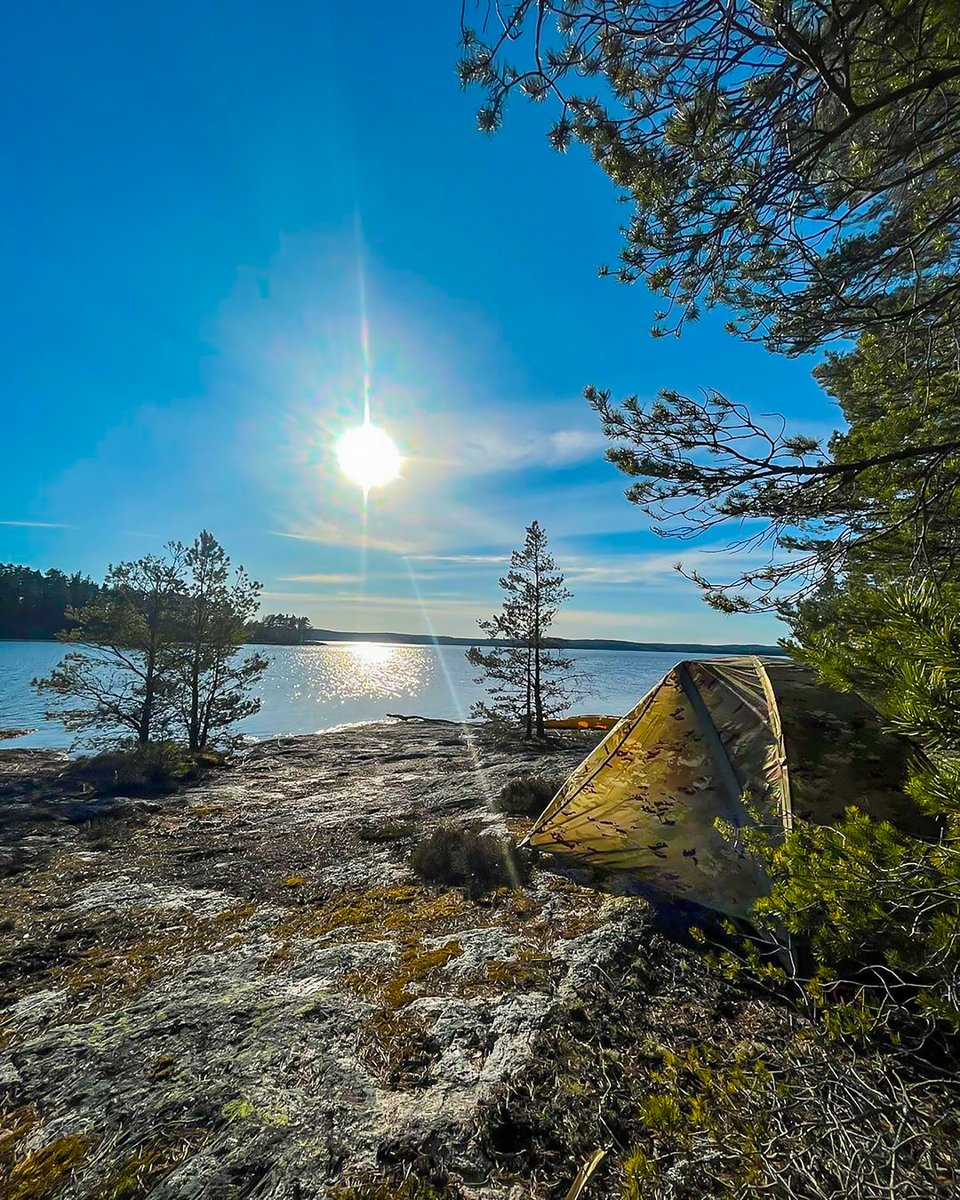 Experience ultimate freedom by making anywhere home for the night. 

--
📸: grotzkofski on IG
#LiteFighter #FutureOfFieldcraft #SurvivalGear #CampingTent #BushcraftGear #Camouflage #Tent #Camp #Backpacking #FindMeOutside #TheGreatOutdoors