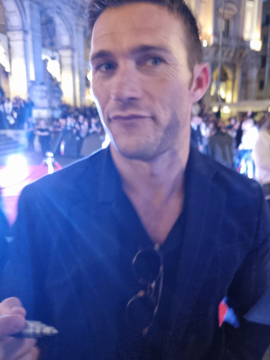 Giamma_Chiara's tweet photo. Scott Eastwood, bono! ❤️
#ScottEadtwood #FastX #fastxpremiere https://t.co/MtDtESmDOv