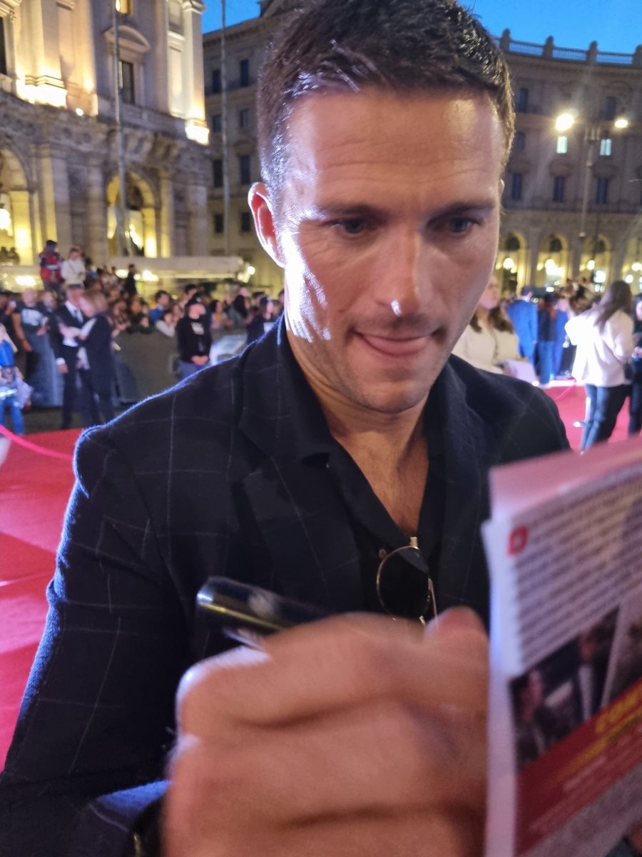 Giamma_Chiara's tweet photo. Scott Eastwood, bono! ❤️
#ScottEadtwood #FastX #fastxpremiere https://t.co/MtDtESmDOv