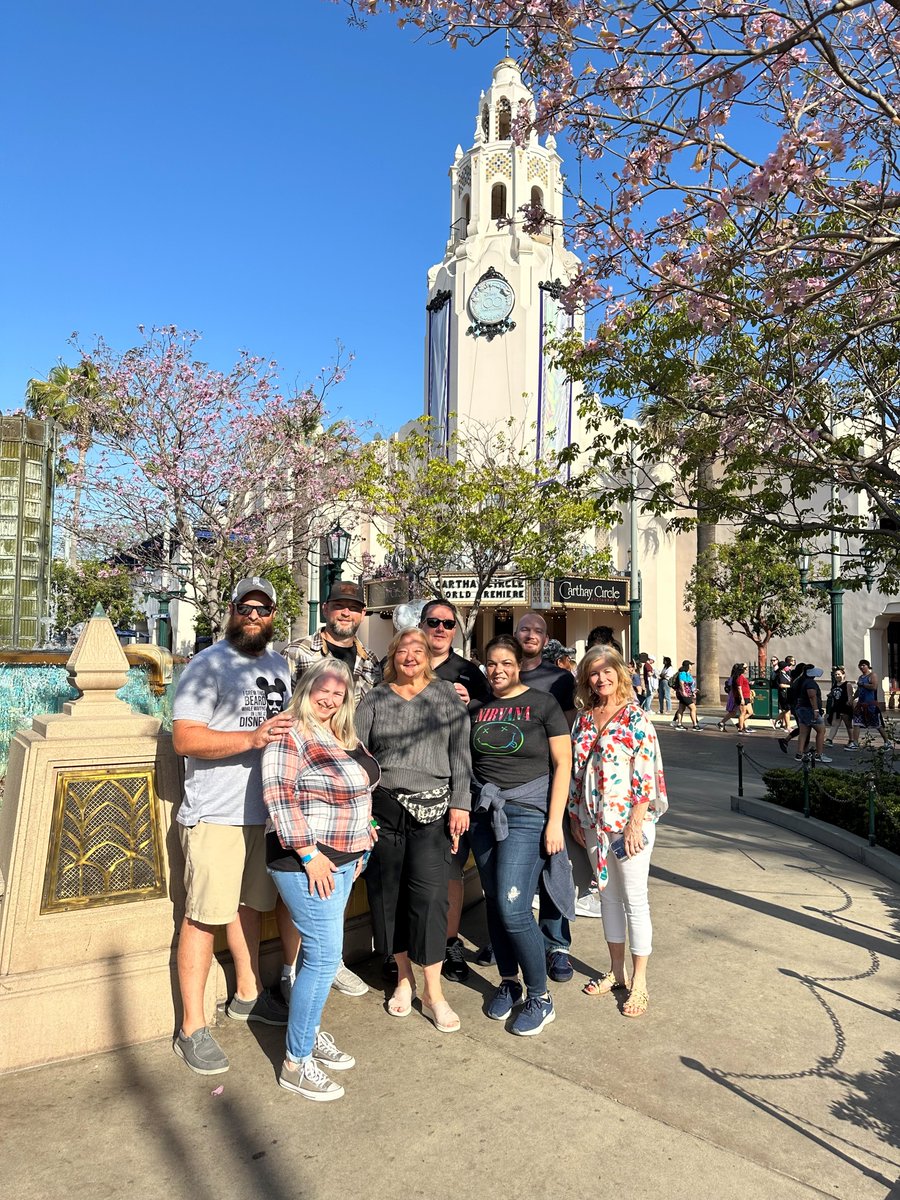 It is great to see our #OldhamGoodwin Hospitality leadership team having a blast at the Marriott Hotels Select Brands General Manager Conference in Anaheim. Thank you #Marriott for putting on a great event!
#hospitality #createmagic #leadership #hospitalitynews