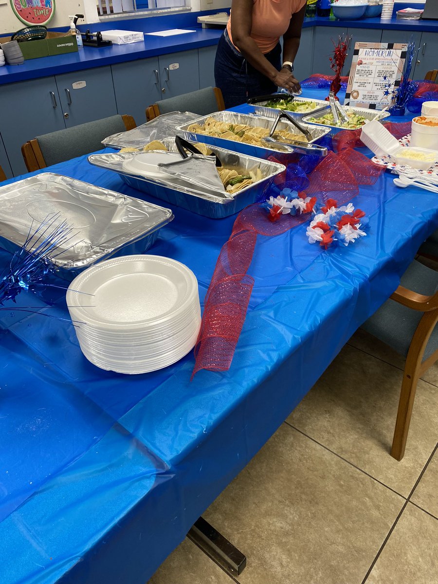 I hope we knocked Teacher and Staff Appreciation Week 2023 at @DodgertownELEM out of the park. Teaching is a work of HEART. It was an absolute pleasure celebrating all our teachers and staff. They deserve the best. @IRCSchools