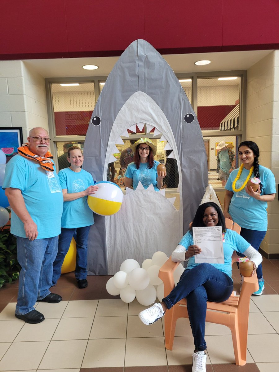 Life’s a Beach when you scored💯 <a href="/DeerValleyElem/">Deer Valley ES</a> <a href="/HooverSchools/">Hoover City Schools</a> #healthinspection ☀️🏖️