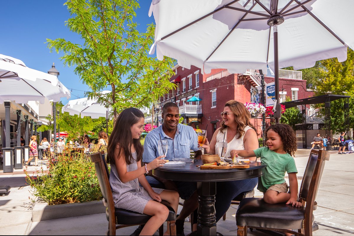 Happy Mother's Day! Let the family spoil you and have someone else do the cooking Sunday. 

May 14 - Casino Fandango Mother's Day Brunch
May 14 - Nashville Social Club Mother's Day Brunch
May 14 - The Fox Brewery &amp; Pub Mother's Day Specials