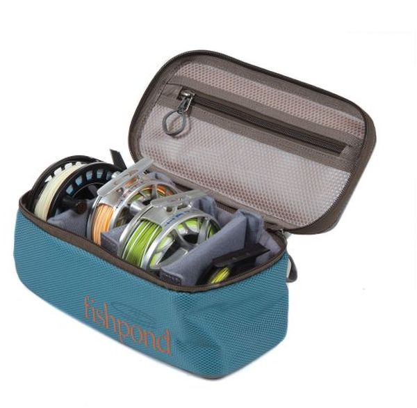FFTCOUK's tweet photo. #fishpond #flyfishing #GiftIdea #reelcase #fishing_gift
FISHPOND RIPPLE REEL CASE - MEDIUM
Fishpond signature rope carry handle,
Protective moulded top and bottom
10" x 5" x 4.5"
Holds four freshwater reels or spools.
At a Main Stockist HERE >>>https://t.co/kmnwolW3Mf https://t.co/KEQHVuATqI