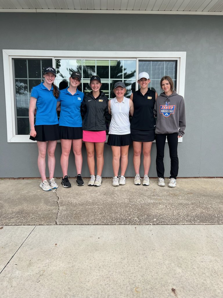 OelweinActivities tweet media