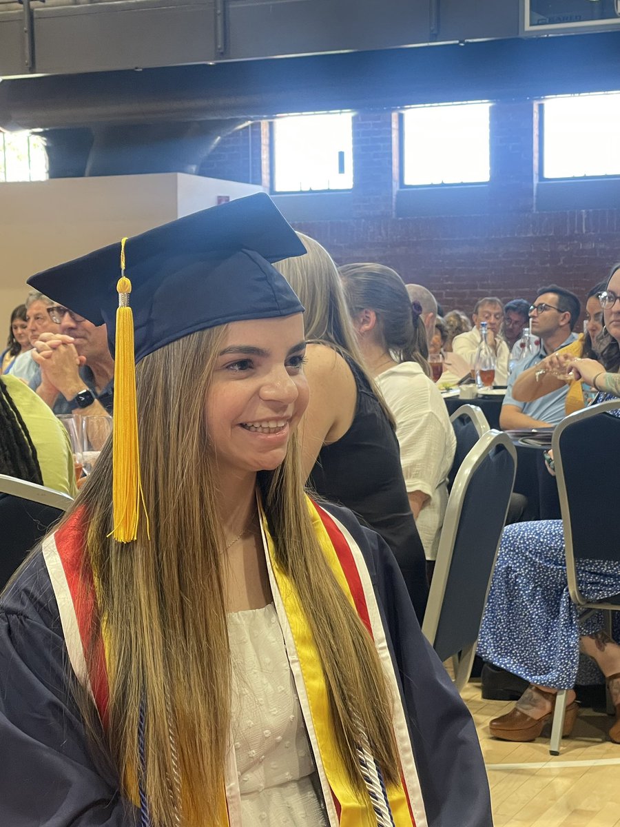 hannah_lapin's tweet photo. Congratulations Emma! So proud of you #cosgrads2023 https://t.co/MPyNLJ8hO9