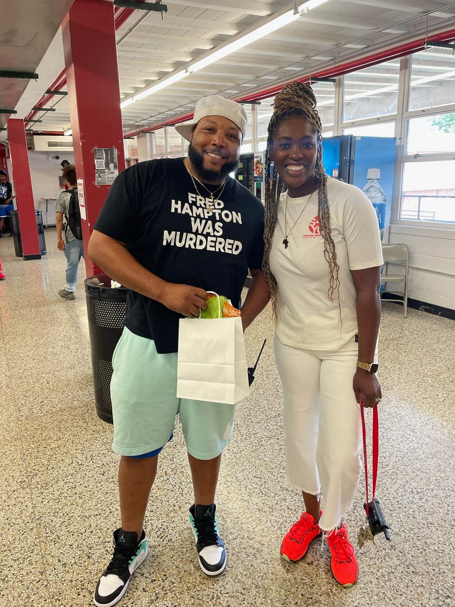 DrMutawally's tweet image. And just like that, #TeacherApprecationWeek 2023 has come to an end but let's normalize THANKING our teachers daily. Thank you to our @PagePtsa for the great raffle prizes today. #Teachers remember, "stay hydrated" (see the comments section). 

#DreamBIG #education